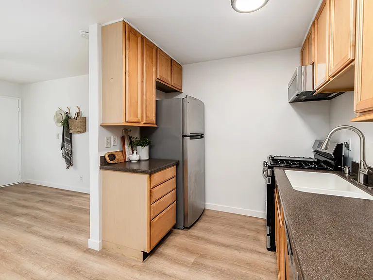13754 Mango Dr #111 — Photo 12