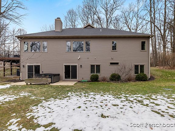 4th image of 3176 Pickford Dr SE