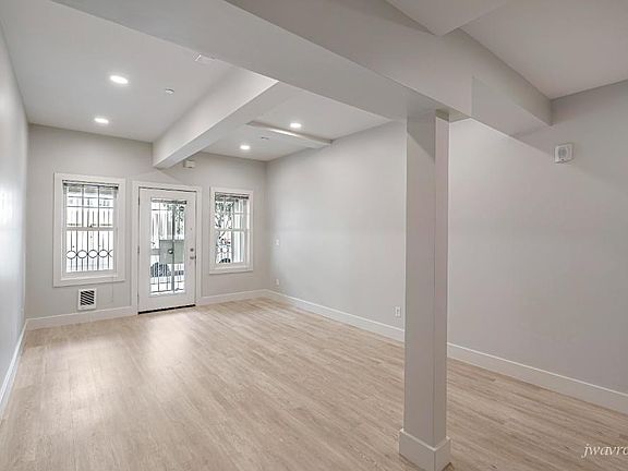 3rd image of 1801 Beach St #E-j