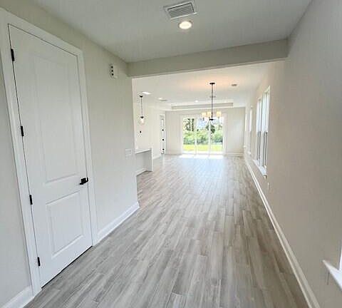 5th image of 29 LATHAM Drive
