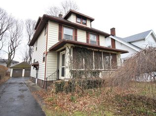 9 Laurelton Rd, Rochester, NY 14609