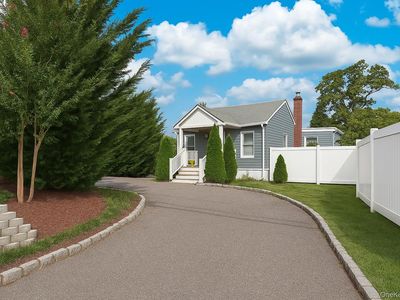 5 Bristol Street, Huntington, NY, 11743