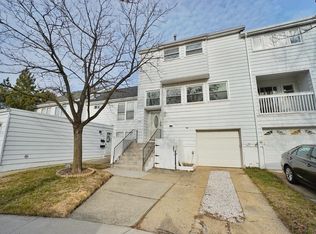 333 Hampton Grn #1, Staten Island, NY 10312