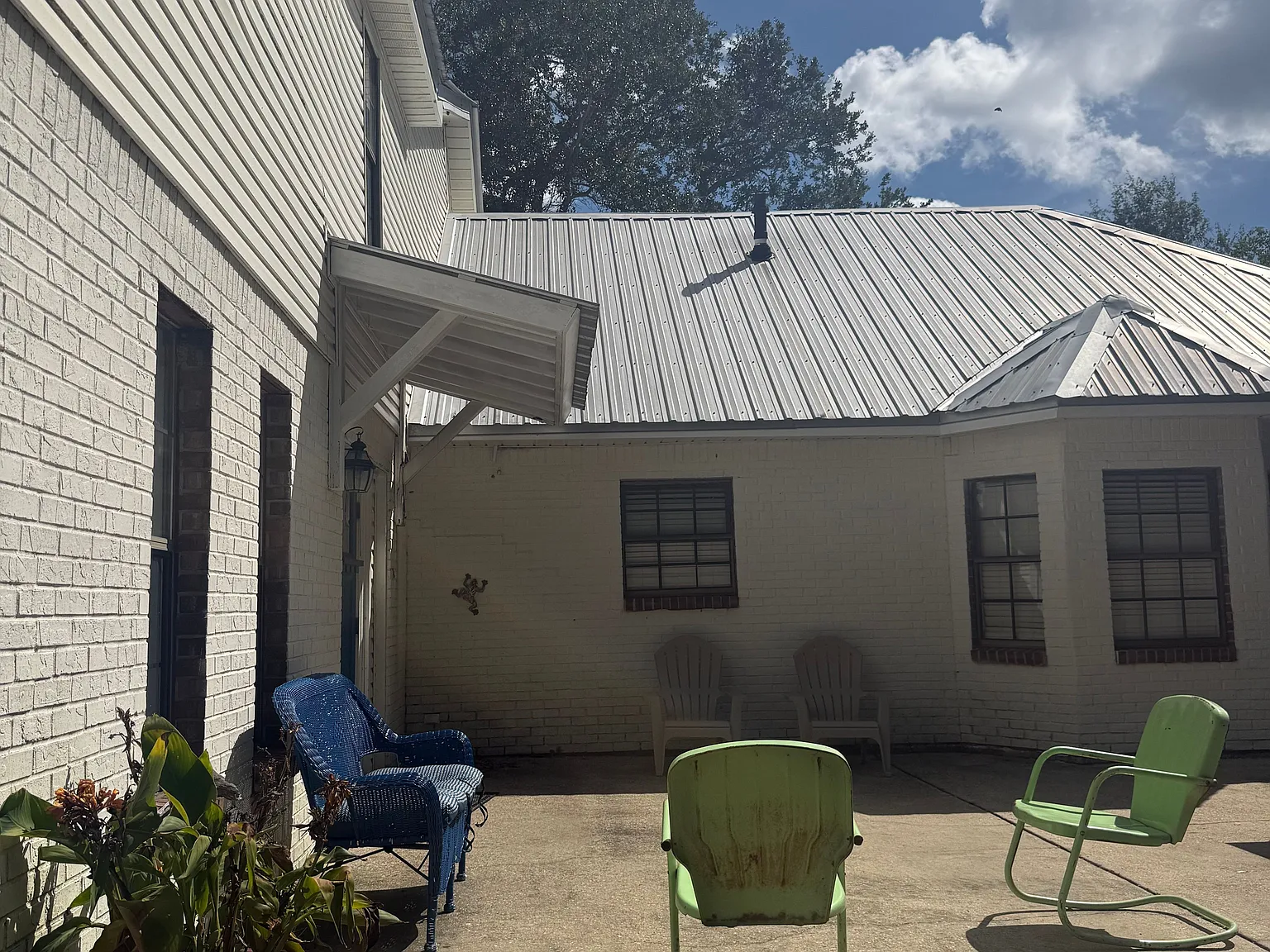 3 bed, 2.5 bath, $1,800 — Photo 2