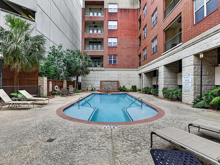 300 Saint Joseph Pkwy #116 — Photo 20