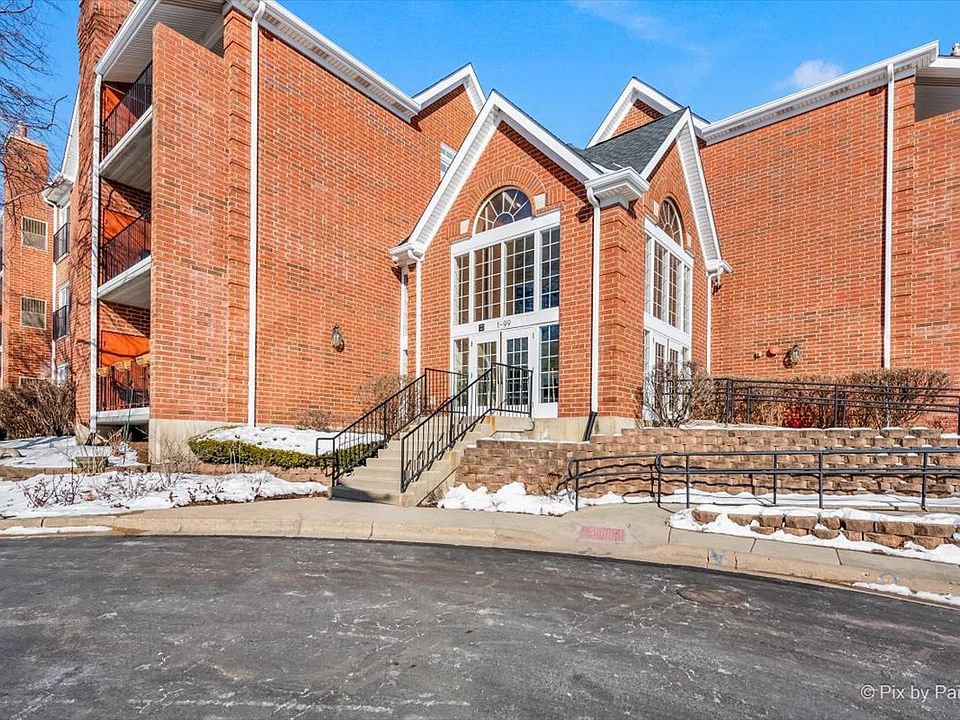 1st image of 23 Hunt Club Dr #23