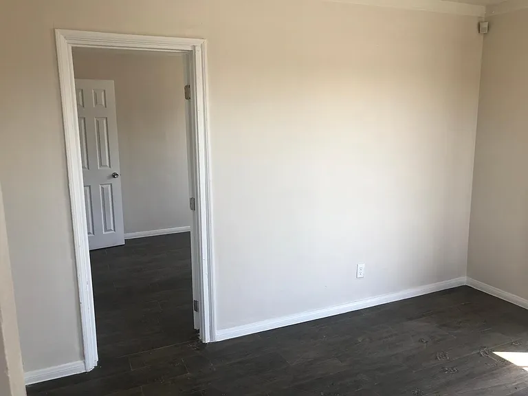 6015 Otis Ave — Photo 2