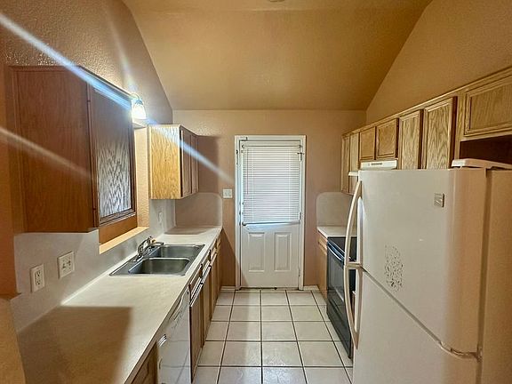 3rd image of 4305 Alleeta Dr #A