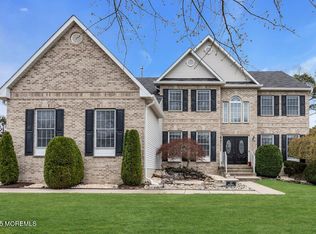 43 Brittany Dr, Bayville, NJ