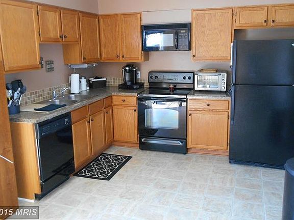 4th image of 160 Hackberry Dr