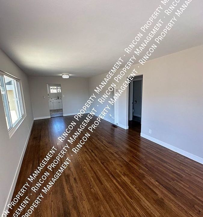 1st image of 1545 E Thompson Blvd