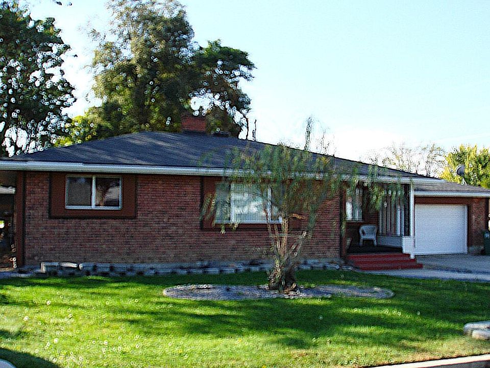 1st image of 2004 3rd Ave N