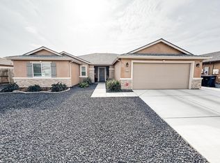 2329 W Ambassador Way, Hanford, CA