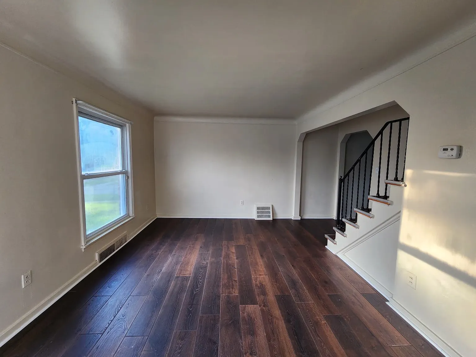 2 bed, 1074 sqft, $1,100 — Photo 4