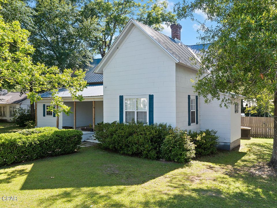 616 Main St, Chipley, FL 32428 Zillow