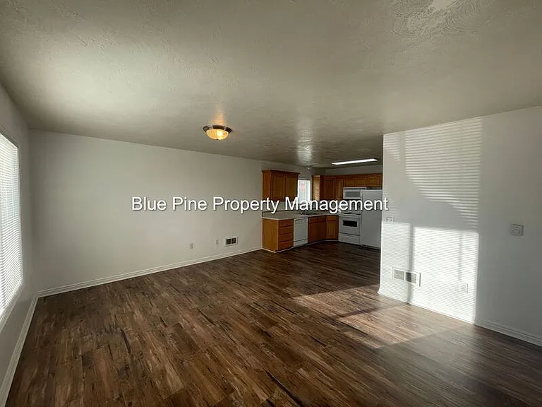 139 Stockham Blvd #2 — Photo 2