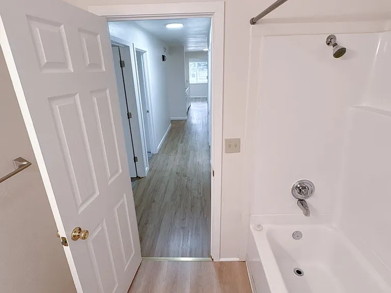 4195 Bristol Court — Photo 18