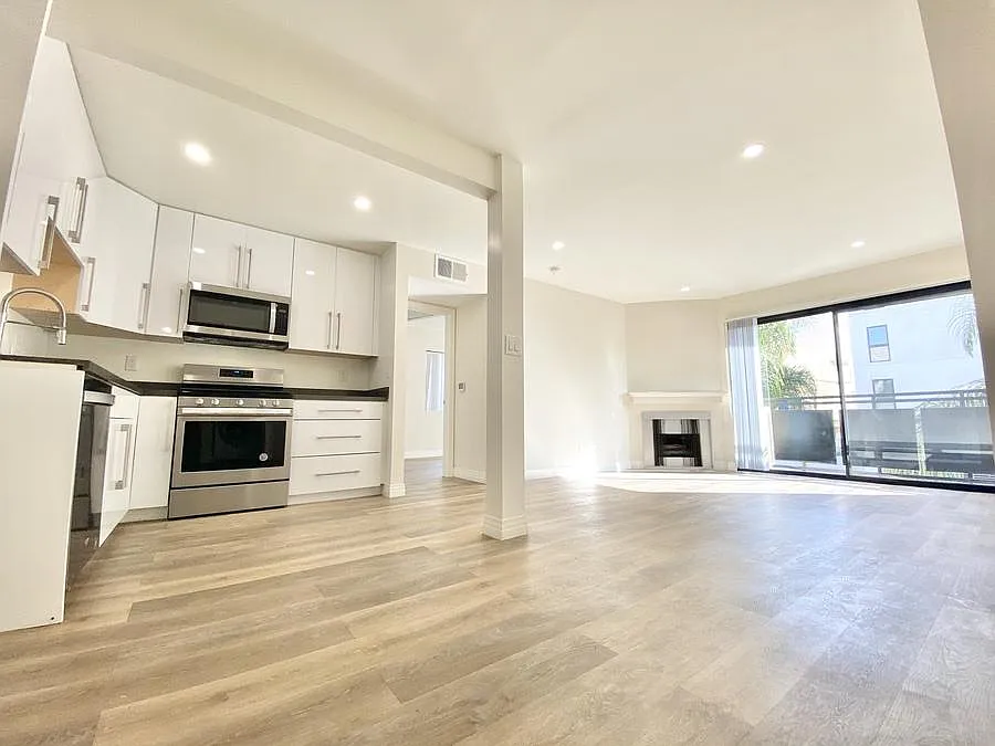 Hyde Park Apts