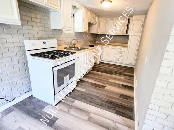 720 Benwood Ave, Mc Kees Rocks, PA 15136