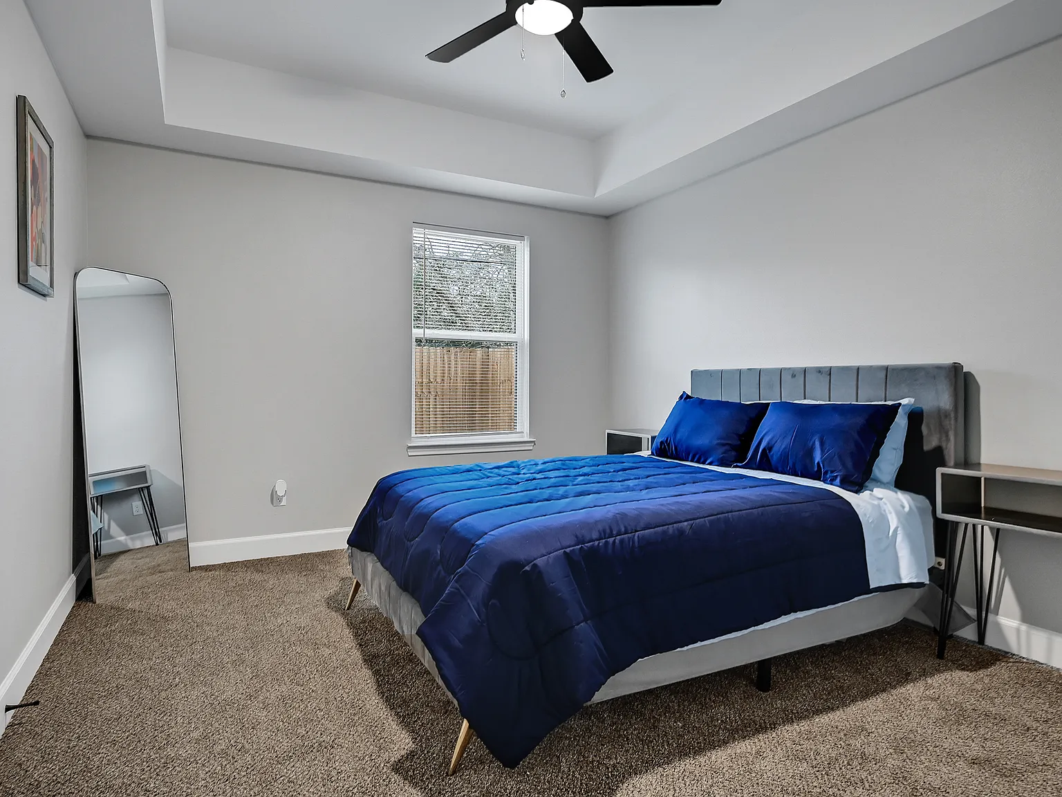 6 bed, $12,000 — Photo 2