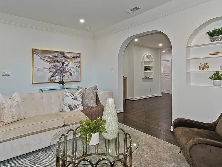 1835 Cedar Crest Blvd — Photo 6