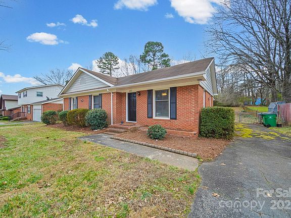 2nd image of 6907 Glenmoor Dr