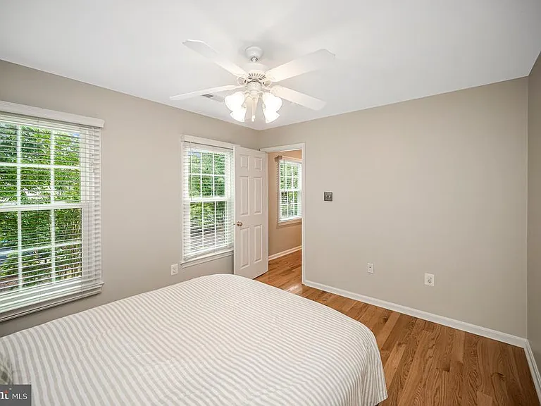 15385 Windsong Ln — Photo 24