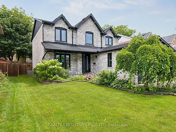 3rd image of 693 Barnes Cres