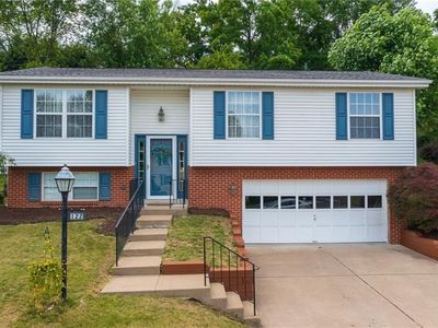 122 Penn Crest Dr, White Oak, PA, 15131