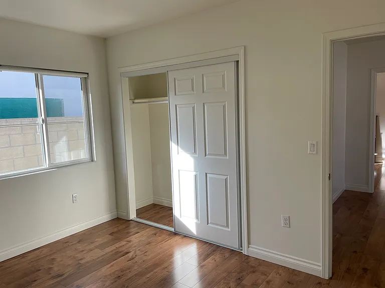 310 El Monte St — Photo 2