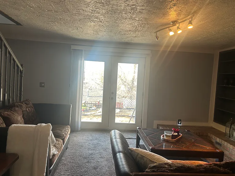 1647 E Stanley Dr — Photo 8