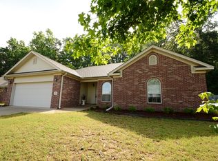 22 Cedarwood Dr, Cabot, AR 72023