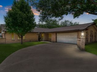 1504 Weathered St, Irving, TX 75062