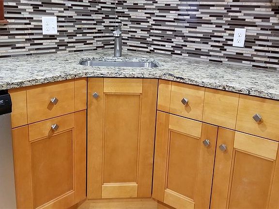 2nd image of 37 Oakgrove Dr