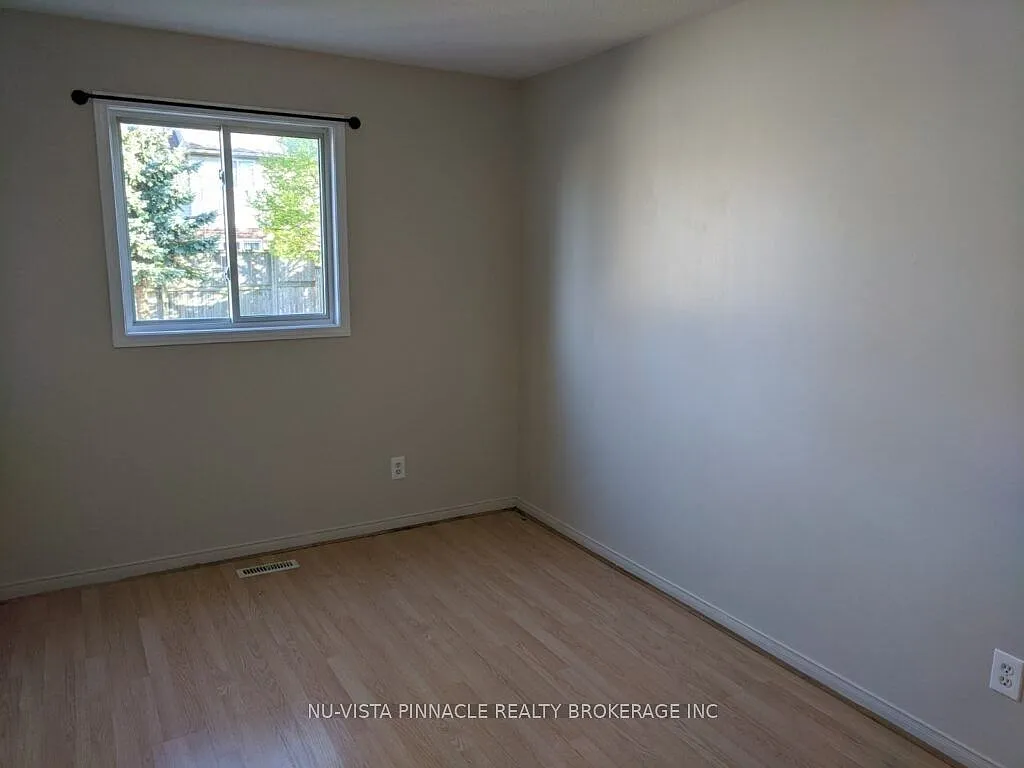 6 bed, $2,799 — Photo 4
