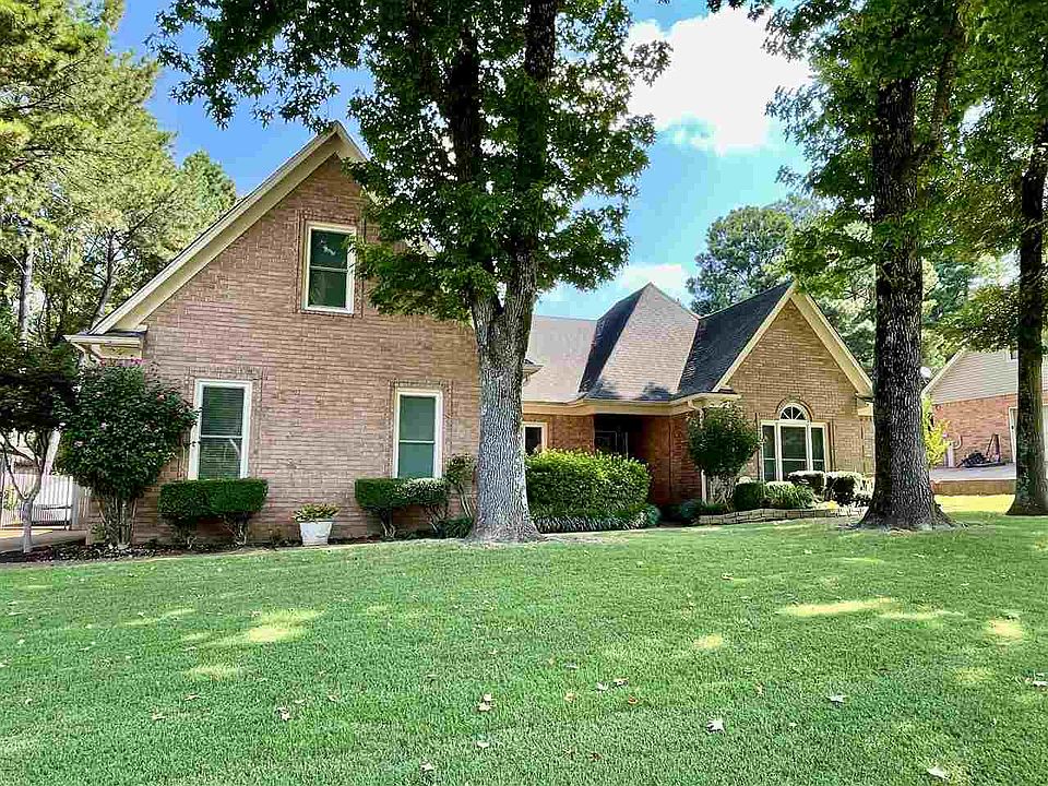 1st image of 2676 Morning Woods Dr