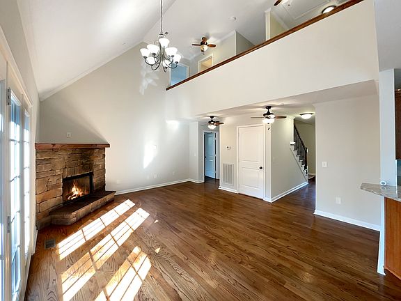 3rd image of 1498 Eastland Dr