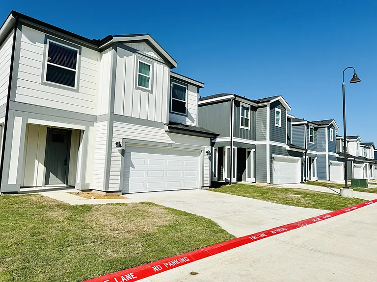 Villas at Creekside — Photo 18