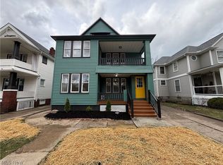 1326 W 110th St, Cleveland, OH 44102