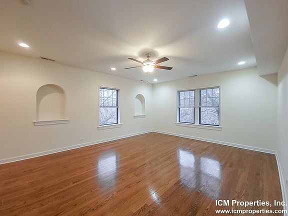 3rd image of 4645 N Wolcott Ave APT 3