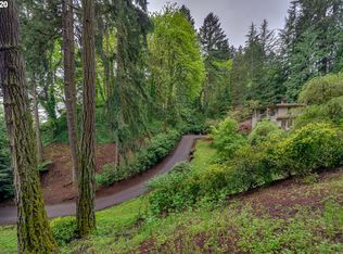 13275 SW Riverside Dr, Lake Oswego, OR 97034