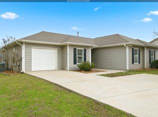 424 Meriweather Ln, Calera, AL 35040