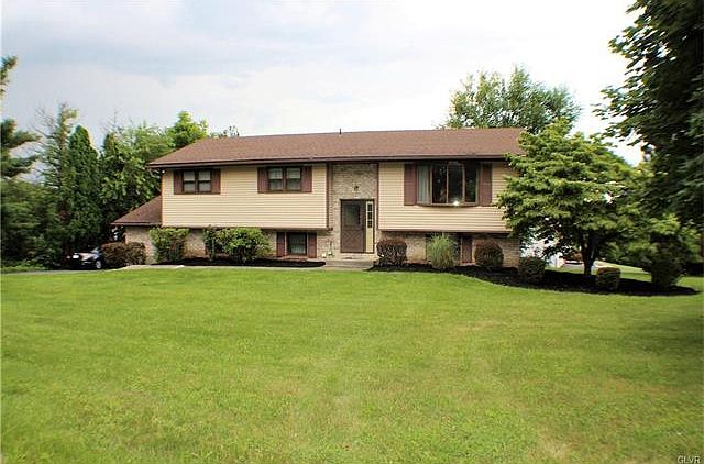 1st image of 5003 Church Dr