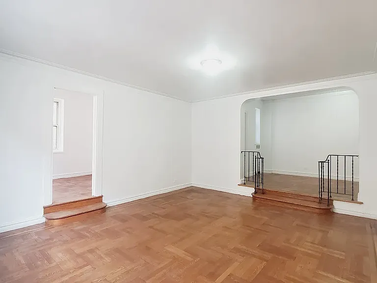 711 Walton Ave #4R — Photo 8