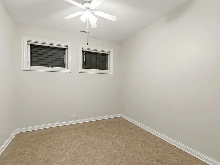 938 N Washtenaw Ave #G — Photo 9