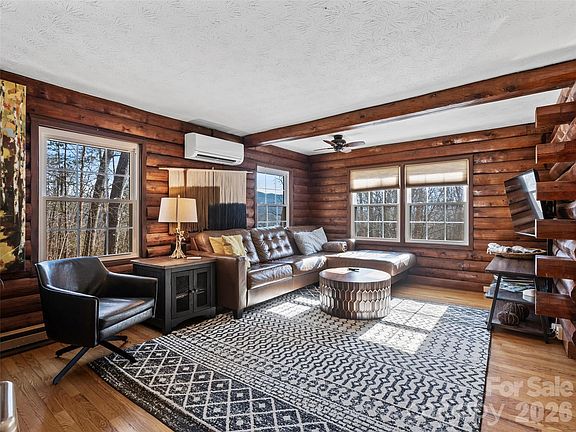 4th image of 201 Liberty Rd