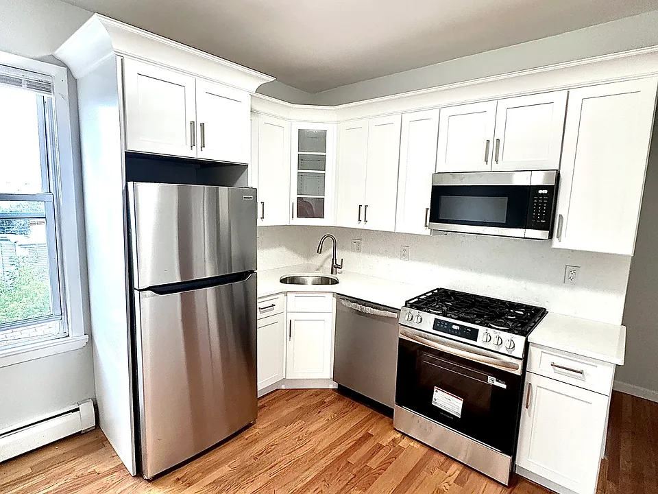5 Buckley Ave #1