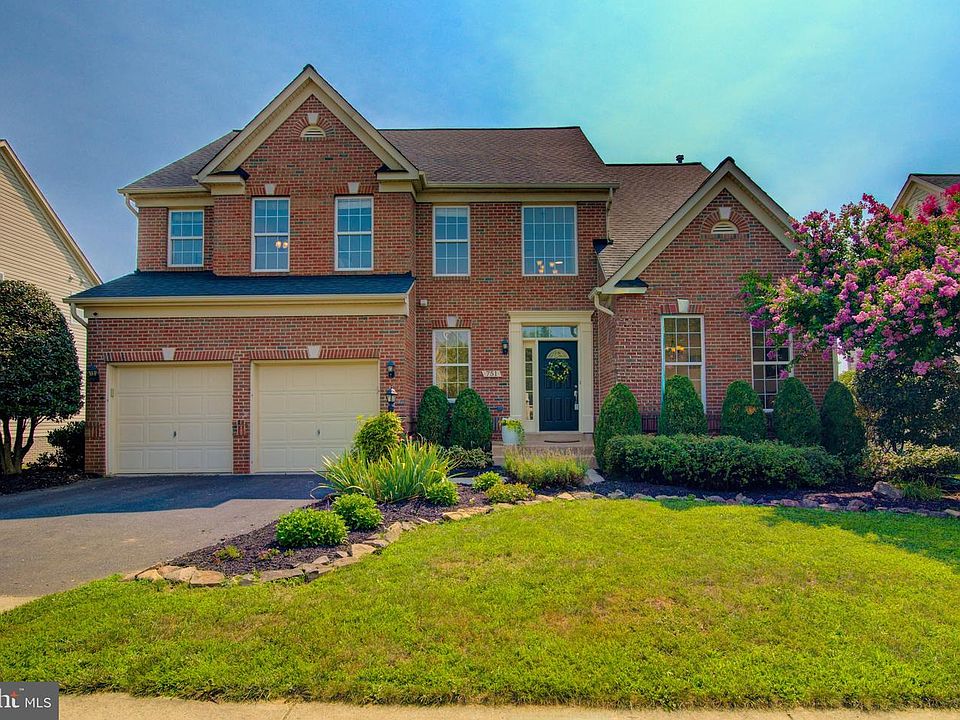 1st image of 751 Bonnie Ridge Dr NE