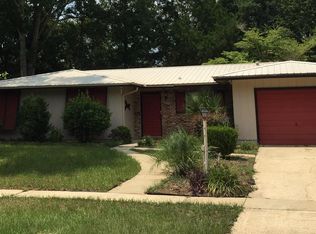 4044 Fairbanks Dr, Chipley, FL 32428
