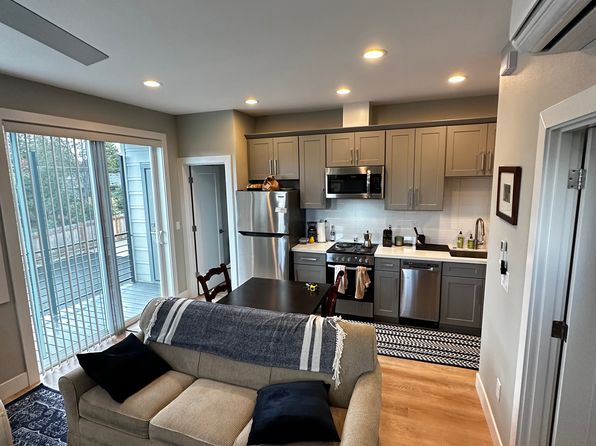 13978 NW Pioneer Rd Unit B